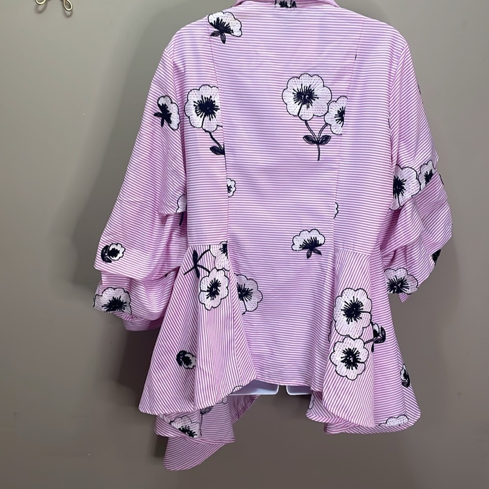 Gracia pink & white striped embroidered asymmetrical top Sz L - Picture 2 of 5